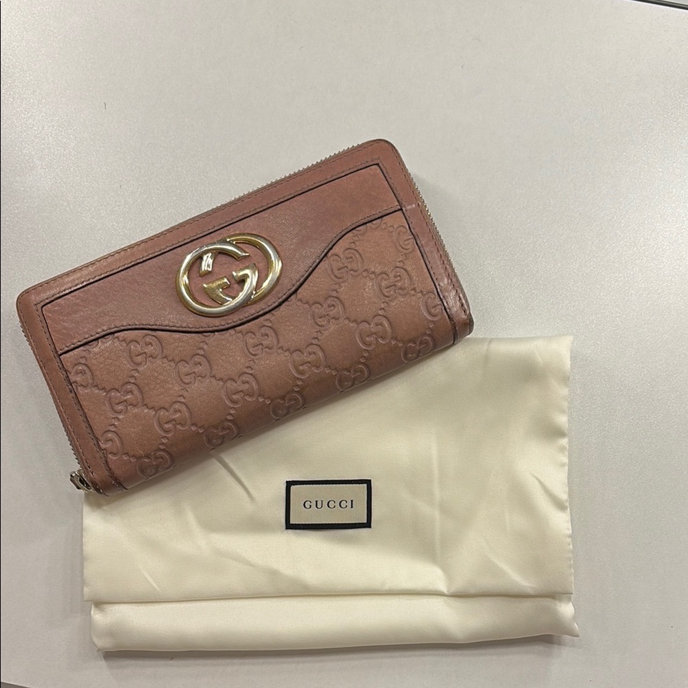 Gucci Leather Wallet